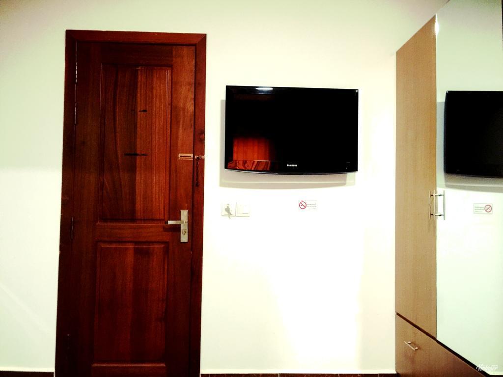 Soben Sensok Guesthouse Phnom Penh Luaran gambar